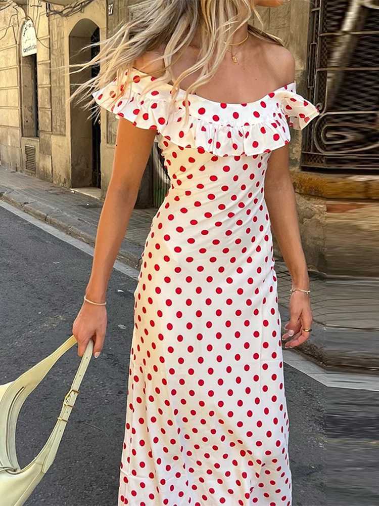 Sexy Off Shoulder Polka Dot Long Dress Women Vintage Sleeveless Waist-cinching Slim Party Dresses Female 2025 Summer Chic StreetT260314