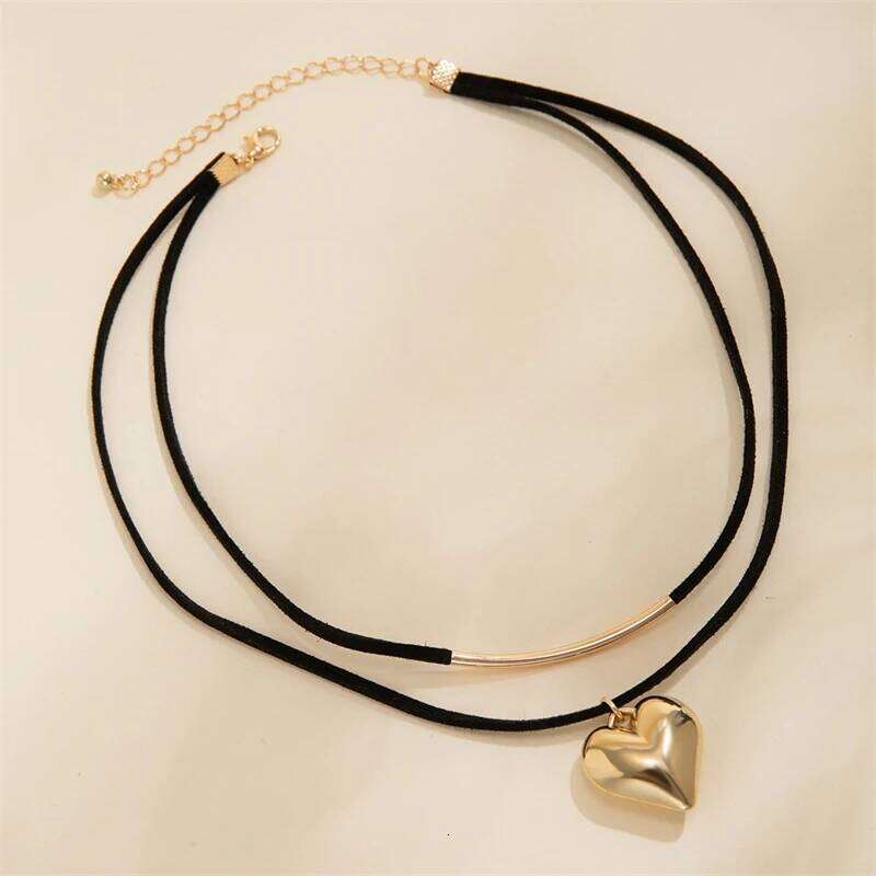 Dainty Y2K Resin Heart Charm Choker Necklace Set for Women Double Layer Handmade Black Yarn Velvet Rope Chain Party Jewelry Gift H260312