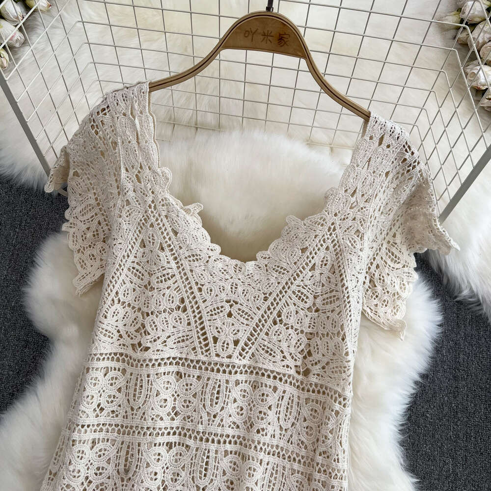 French Hepburn style long summer gentle style short sleeved V-neck waist slimming A-line crochet hollow lace dress