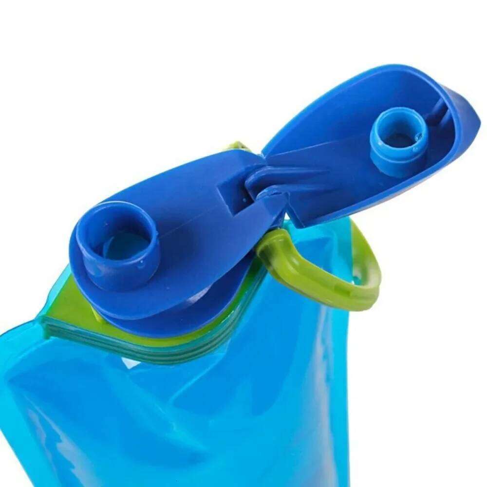Foldable Reusable Water Bottle - Flexible Soft Flask with Carabiner Clip, Ideal for Travel and Outdoor Sports Hydration Needs Z260314