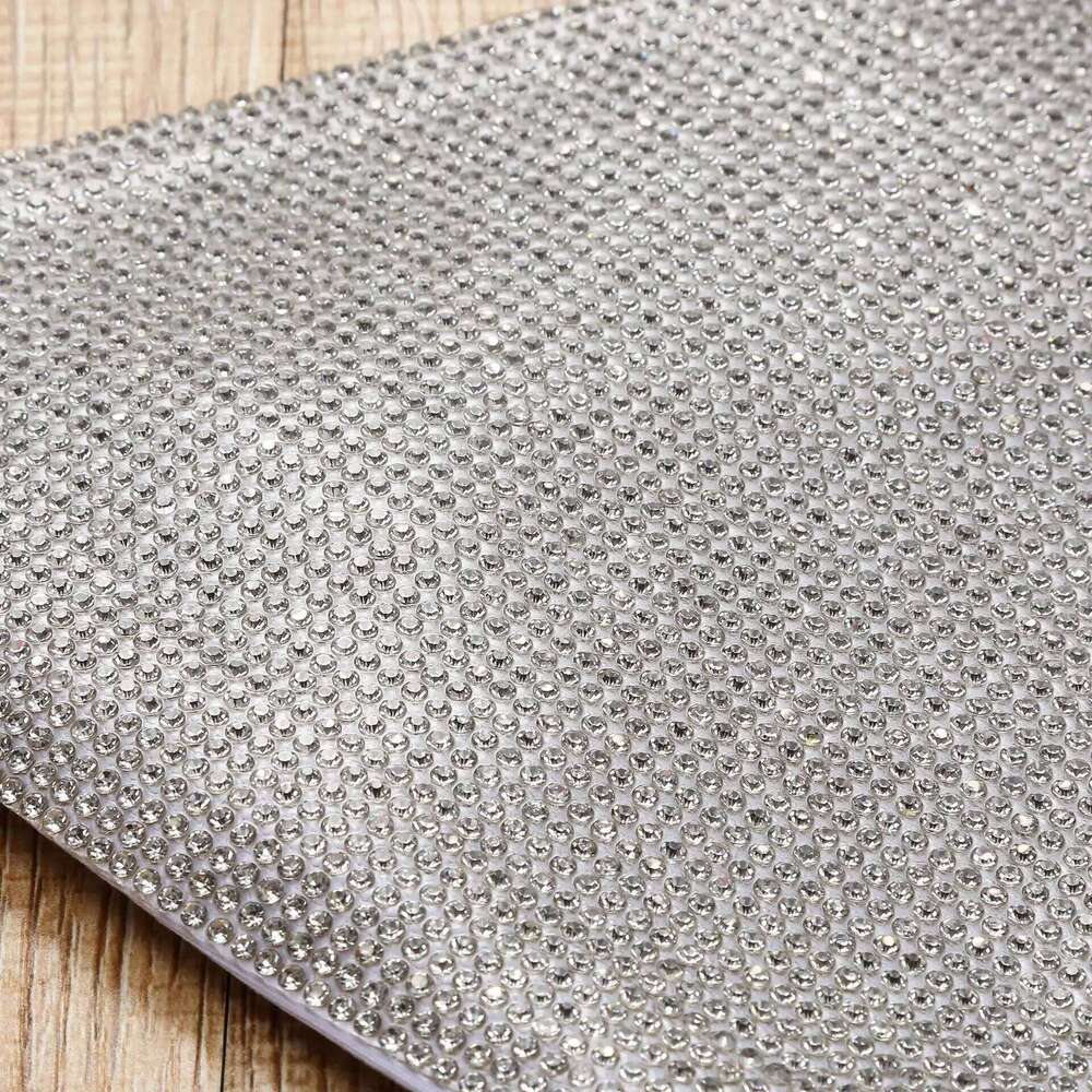 2024 Sexy Diamond Rhinestones Solid Swimwear Swimsuit Women Triangle Halter Bikinis Set Bathing Suit Beach Bikini Female Y260303