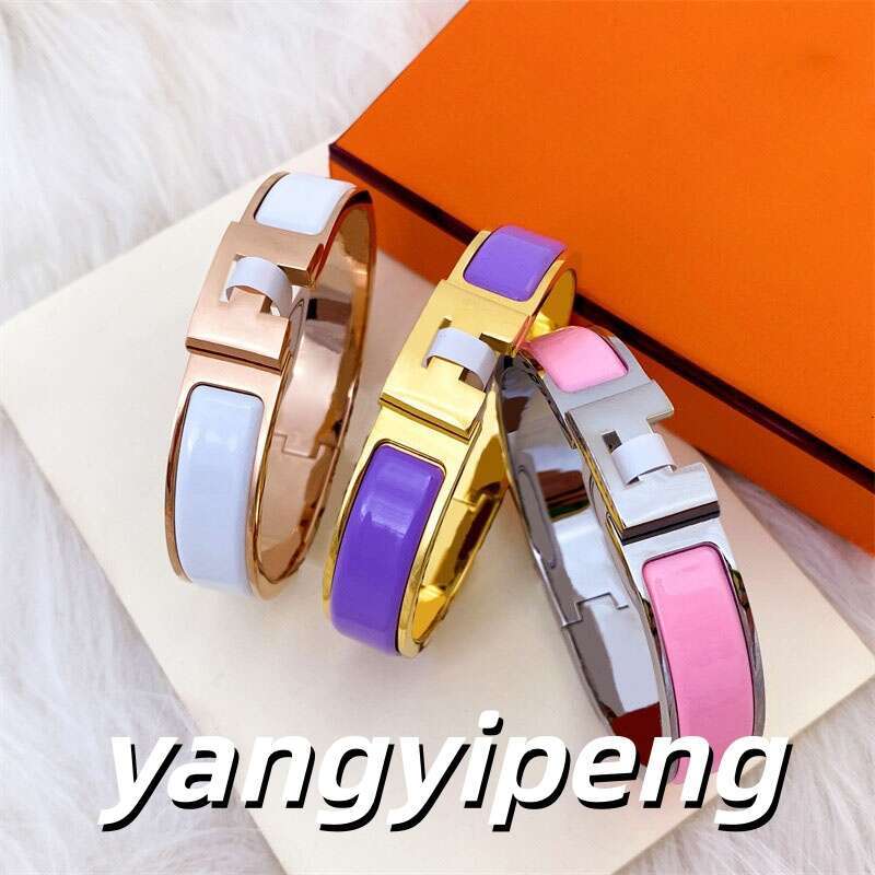 Designer bracelets classic simple fashion love family H letter titanium steel bracelet unisex luxury bracelet 01