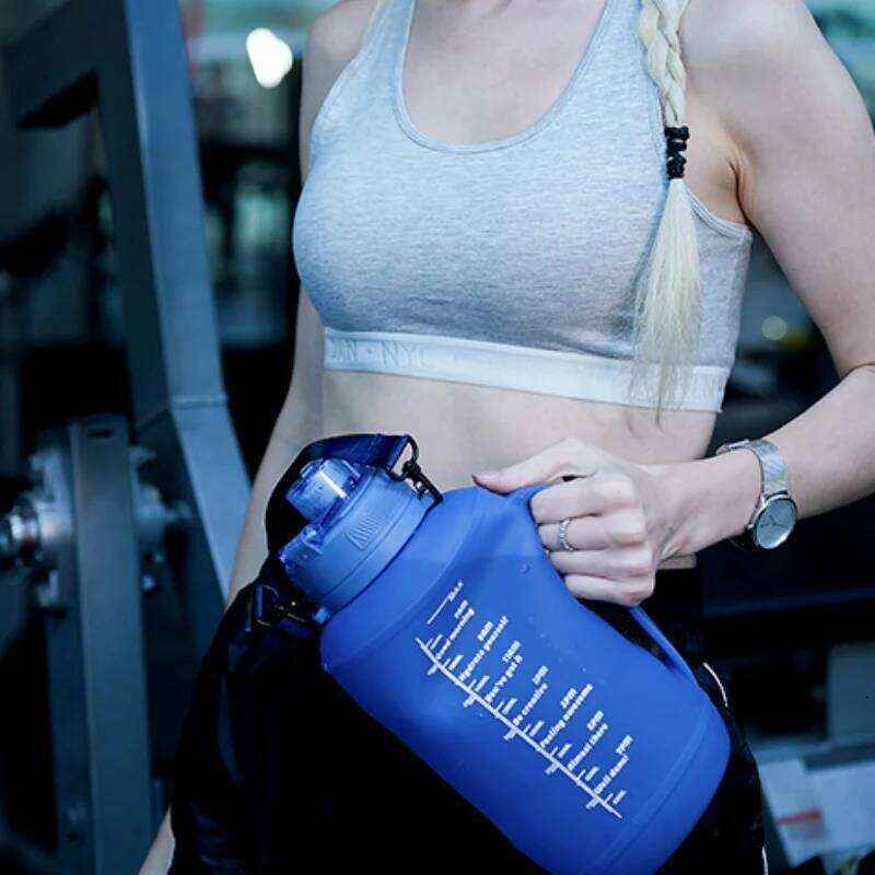 2L Portable Silicone Bottle With Handle Foldable Cup for Outdoor Sports Travel Fitness Leakproof BPA-Free Water Bott Z260314