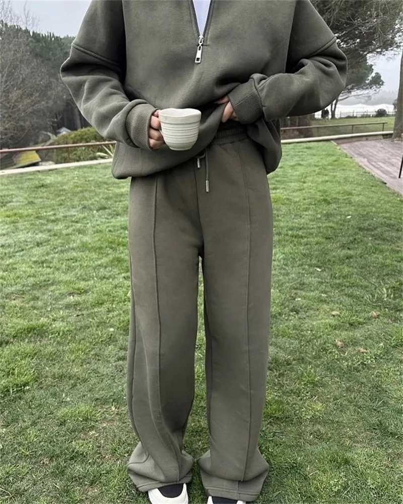 New casual and sporty two-piece set stand-up collar pullover long-sleeved sweatshirt wide-leg long pants for womens clothing M260313