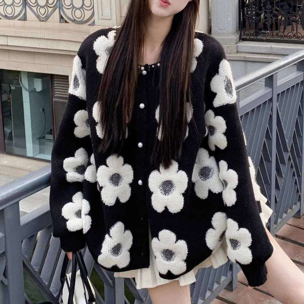 Heavy Industry Nail Bead Flower Cardigan Women's Autumn and Winter New Item Korean Style Loose Knit Sweater Top Z260313