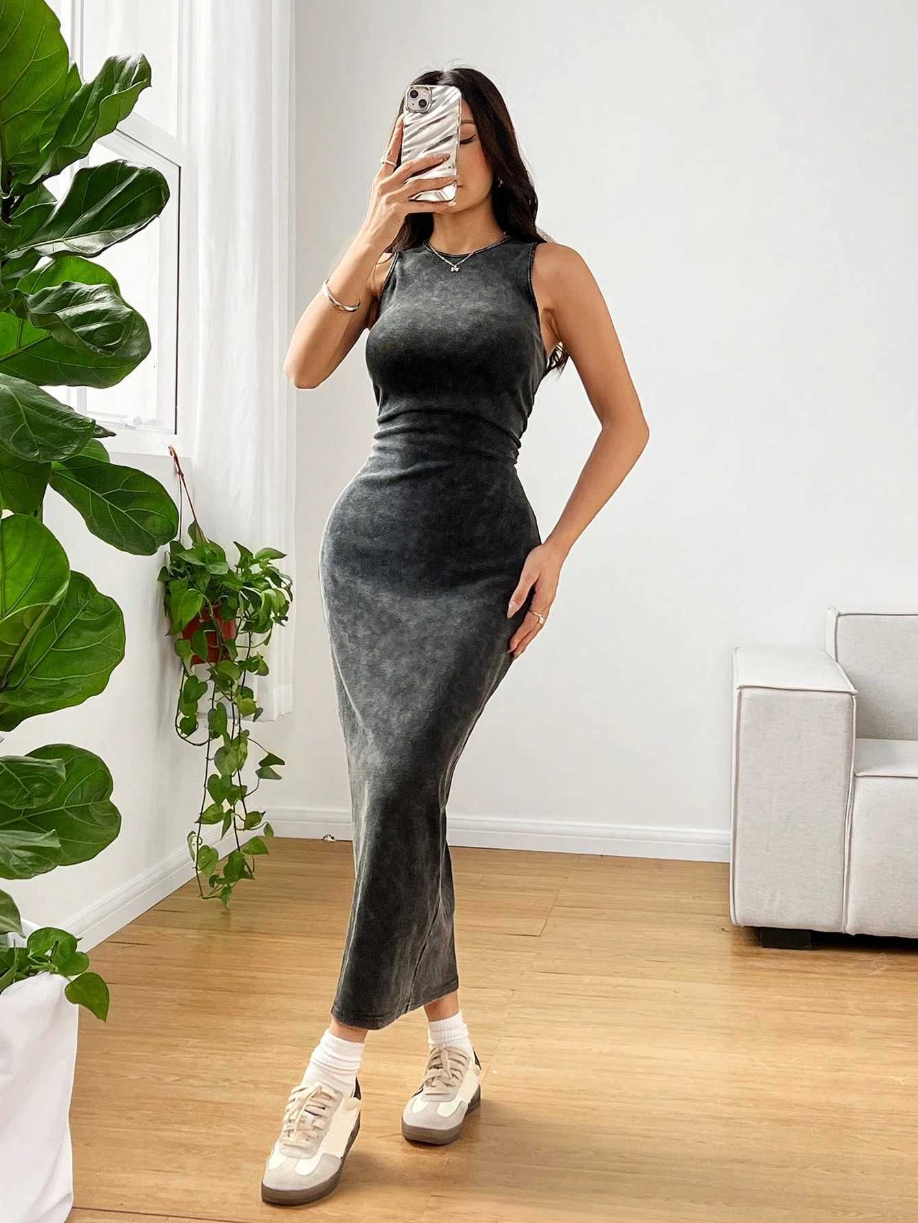 Womens Summer Round Neck Pleated Bodycon Casual Cami DressHoliday OutfitsSummer Dresses for WomenT260314