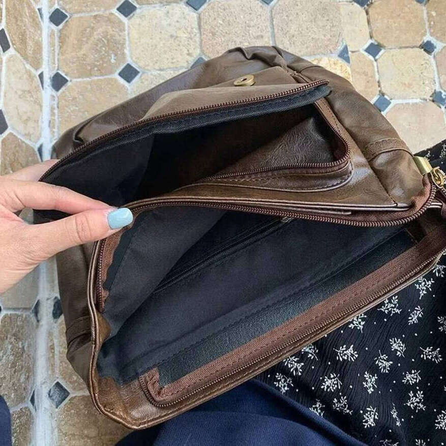 OLOEY Large Capacity Vintage Women Backpack PU Leather Preppy Student School Mochila Rucksack Shoulder Bag Female Premium Backpack