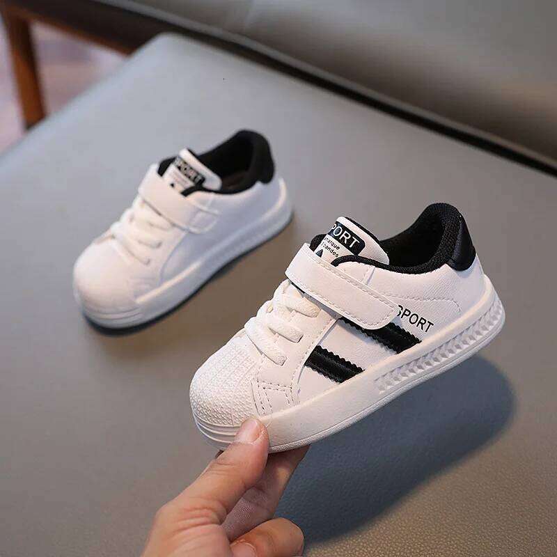 Kids Casual Sneakers Boys Sport Breathable Tennis Sneaker Baby Children Girls Shoes Spring Fashion White Flat Running Shoe 26Y0313