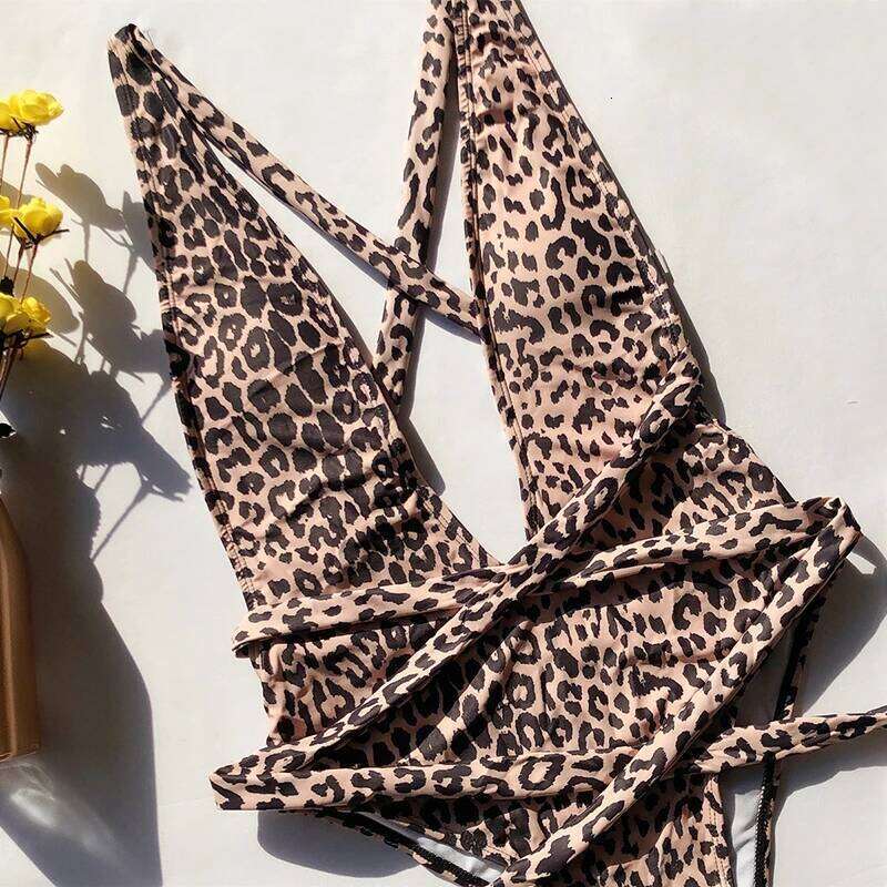 Backless One piece Swimsuit Bandage Swimwear 2023 Women V neckline High cut Monokini Swim Pink Leopard Animal print Bathing suit Y260303