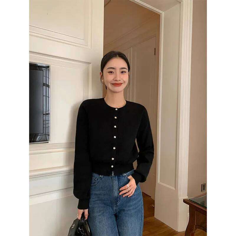 Western Retro Simple Versatile Round Neck Knitted Cardigan for Women Spring Korean Style Casual Loose Top Trendy Z260314