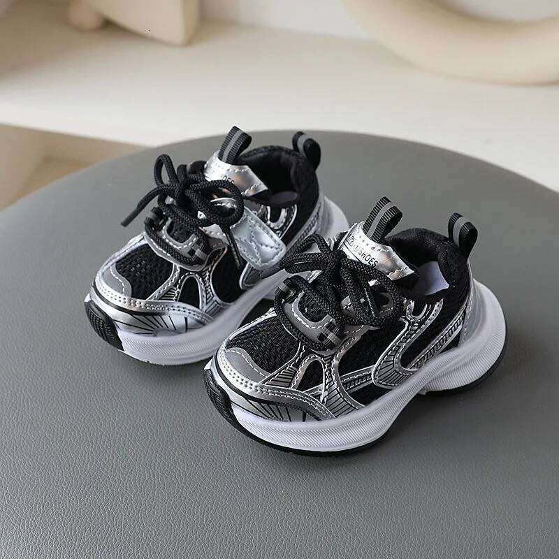 Girls' Sports New Style Soft Sole Children's Casual Fashionable Breathable Stripe Dad Shoes for Kids Boy 26Y0313