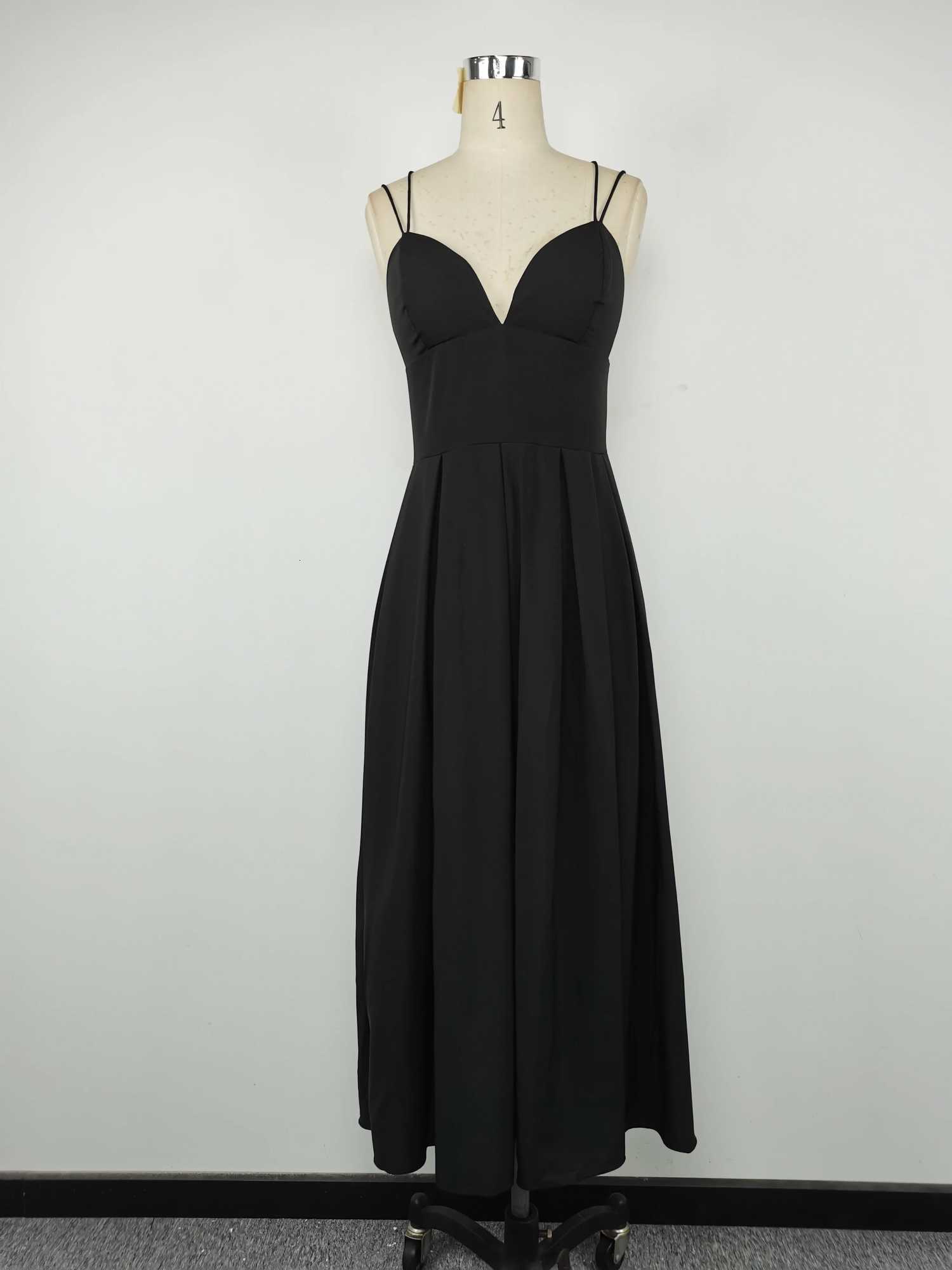 Elegant Strappy V-neck Dress Sexy Solid Party Dress Women Backless and Crisscross Back Design Casual Sweet Cocktail Large SwingT260314