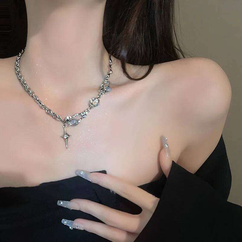 Kpop Fashion Shiny Star Necklace for Women Y2K Crystal Zircon Cross Pendant Necklaces Girls Antique Silver Color Clavicle Chain H260312
