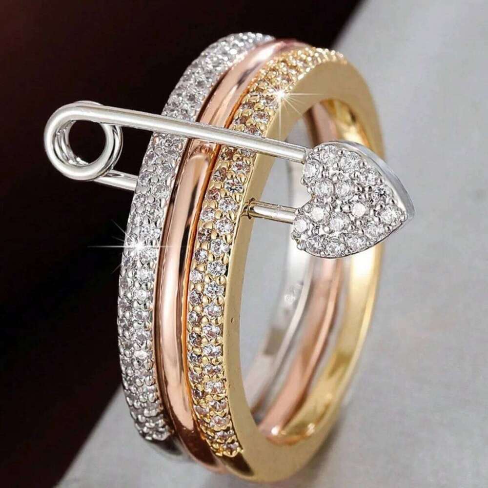 A Three-Ring Stacked Paper Clip Ring, Copper Imitation Faded, Fashionable And Simple For Women To Wear H260312
