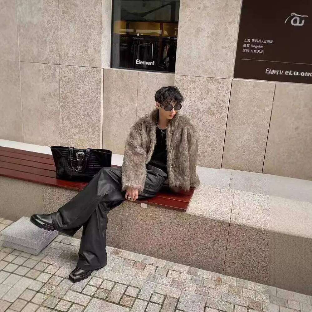 Faux Fur Jacket Men Short Coat 2025 Winter Thick Warm Open Stitch Outerwear Turn Down Collar Vintage Overcoat High Street Z260313