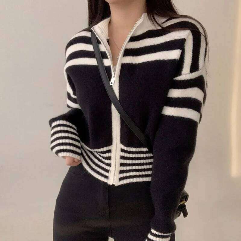Vintage Contrast Striped Short Cardigan Autumn New Long Sleeve Zipper Knitting Sweater Fashion Street Casual Women Clothing Z260313