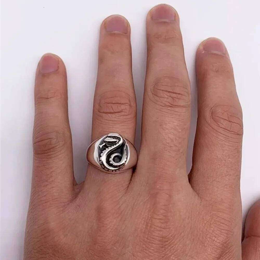 Fashion Wizards Wizarding School Family Badge Snake Slytherin Role Playing Ring Men and Women Creative TrendGiftJewelry H260312