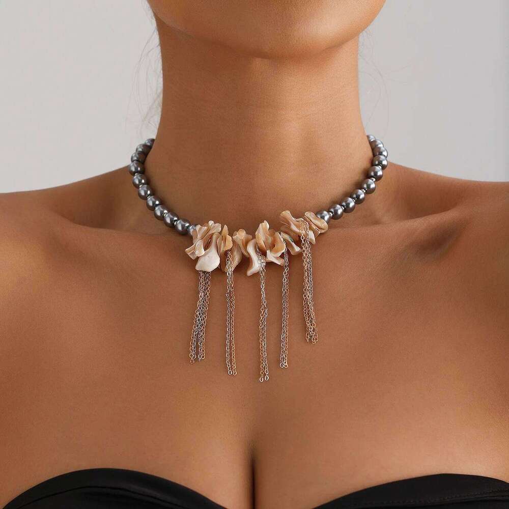 Irregular shell mixed with tassel collarbone chain ins light texture glass necklace H260312