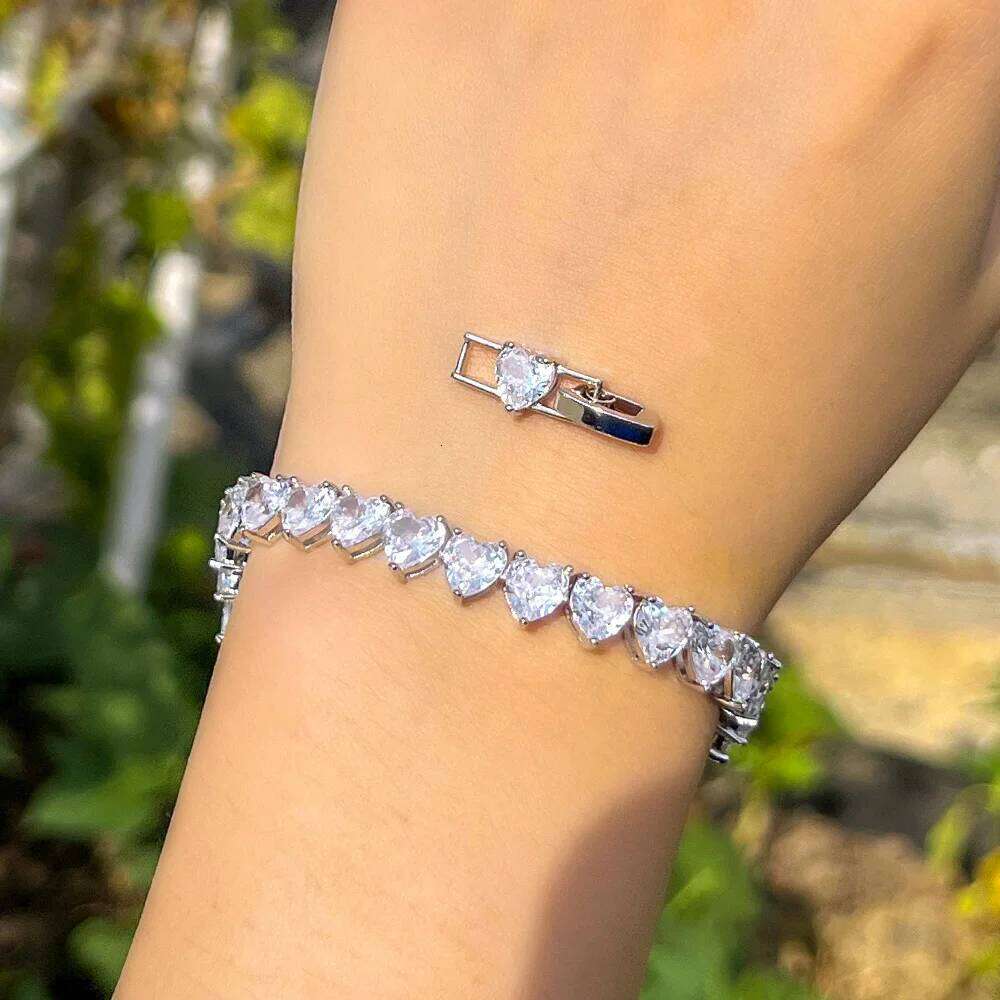 CWWZircons Chic Love Heart Shape Cubic Zirconia Stone Wedding Engagement Tennis Bracelet for Women Classic CZ Jewelry Gift CB293 Z260313