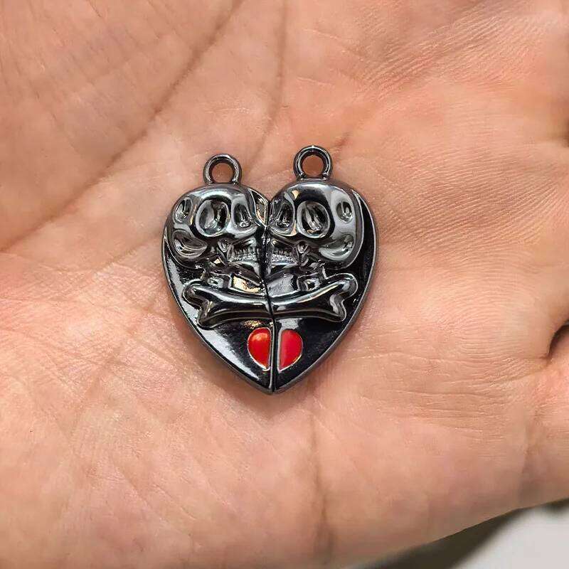 Gothic Minimalist Punk Creative Skull Red Magnetic Couple Heart Necklace for Women Men Jewelry Gifts Halloween H260312