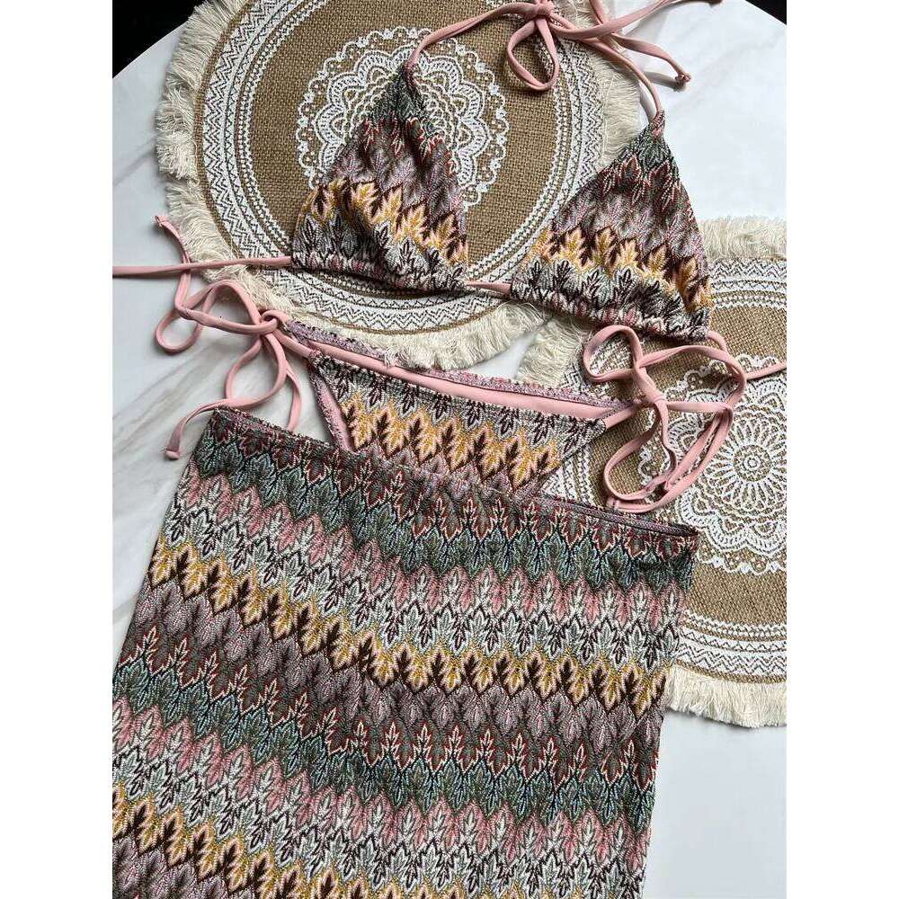 Women Colored Maple Leaves Knitted Skirt Three-Piece Set Split Swimsuit Bikini Y260303