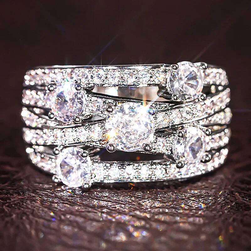 Huitan Modern Fashion Women with Sparkling Crystal Cubic Zirconia Gorgeous Lady Rings for Wedding Engagement Party Jewelry H260312