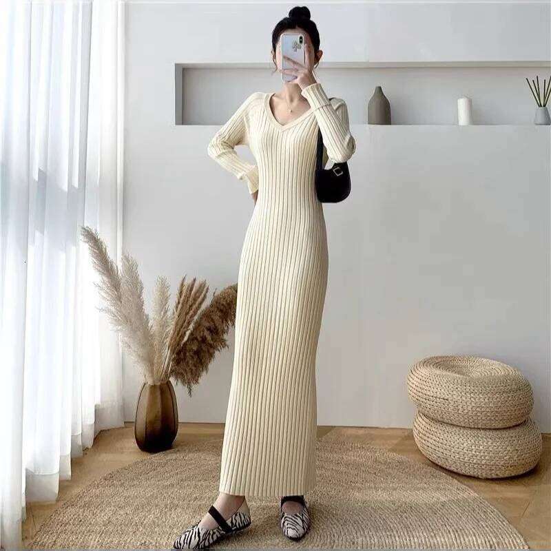 V-neck Knitted Dress Women's Autumn Winter New Slim Hip Bottoming Shirt Over-the-knee Sweater Long Skirt Z260314