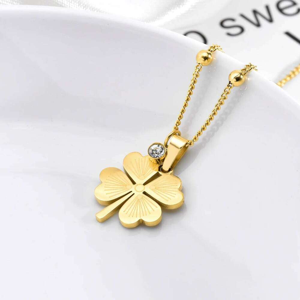 INS Cross-border wholesale stainless steel cr zircon charm pendant necklace for woman H260312