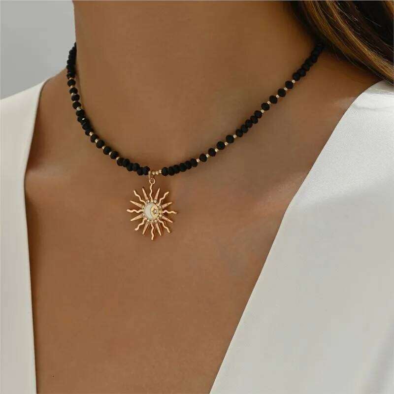 Vintage Golden-Toned Sun Pendant Necklace for Women Elegant Turquoise Beads Chain Choker Neck Statement Party Jewelry Gifts H260312