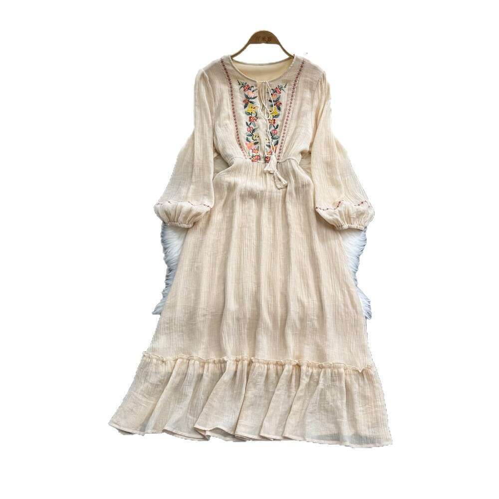 French retro embroidery A9 ethnic style lantern long sleeved round neck waist slimming A-line skirt art first love