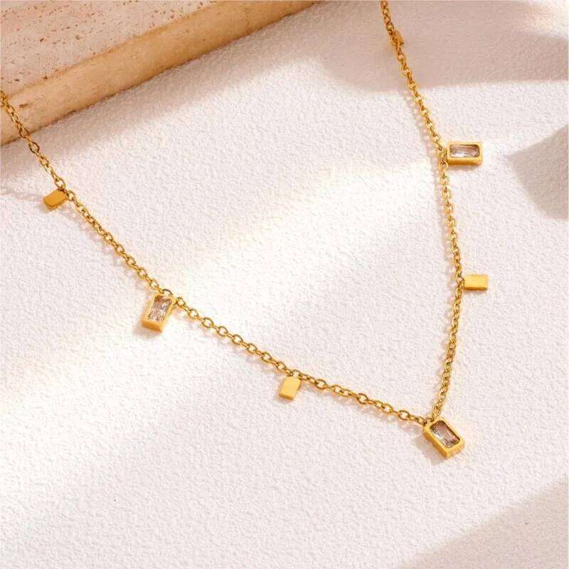316L Stainless Steel Simple Fashion Zircon Waterdrop Pendant Necklace for Women Trendy Waterproff Chain Neck Party Jewelry Gifts H260312