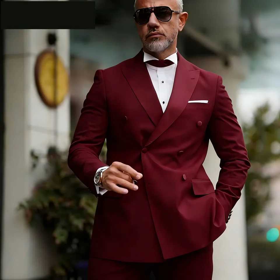 Mens Tuxedos wiTH Pointed Lapel Double Breasted Smoking Customizable Formal Wedding Grooms CloTHes M260313