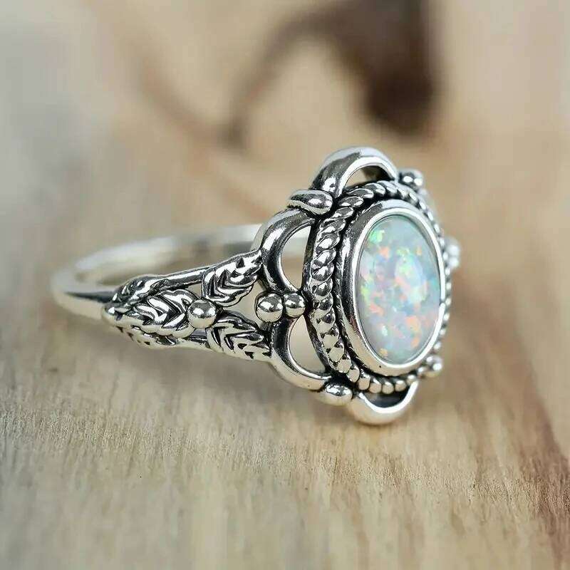 Huitan Vintage Style Aesthetic Finger Ring for Female Anniversary Accessories with Simulated Opal Retro Party Jewelry H260312