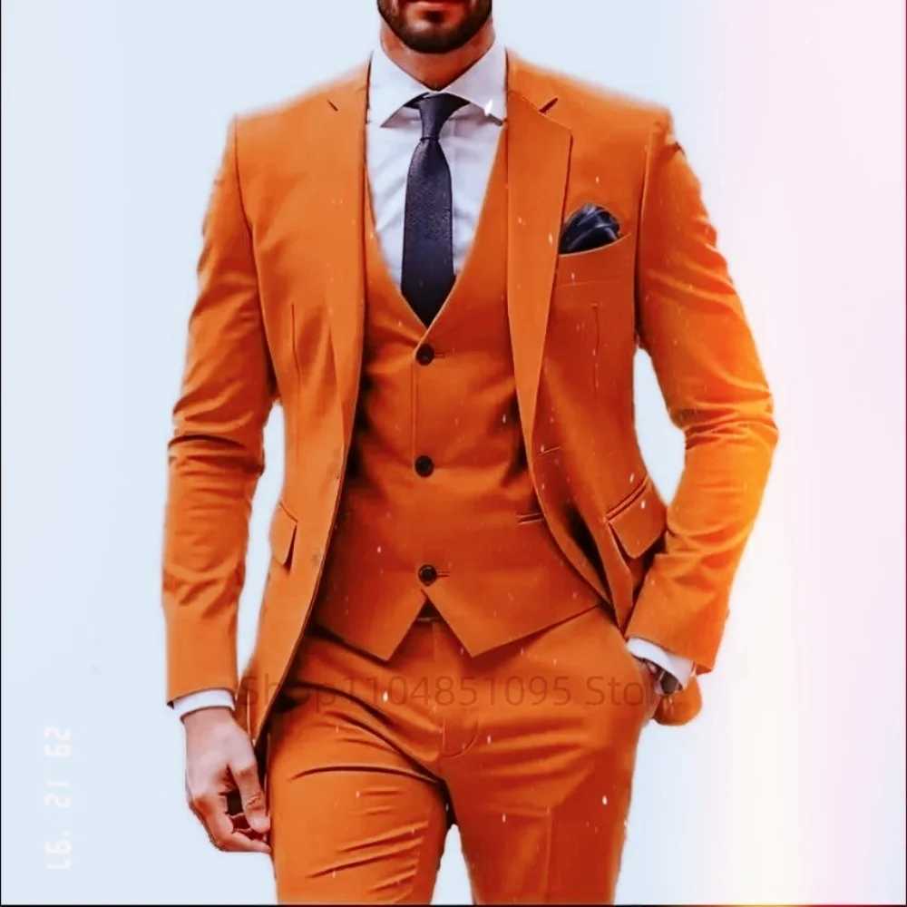 Mens Fitted 3-Piece Dinner Wedding Tuxedo Two-Button Notch Lapel Jacket Vest And Pants for Formal Occasions M260313