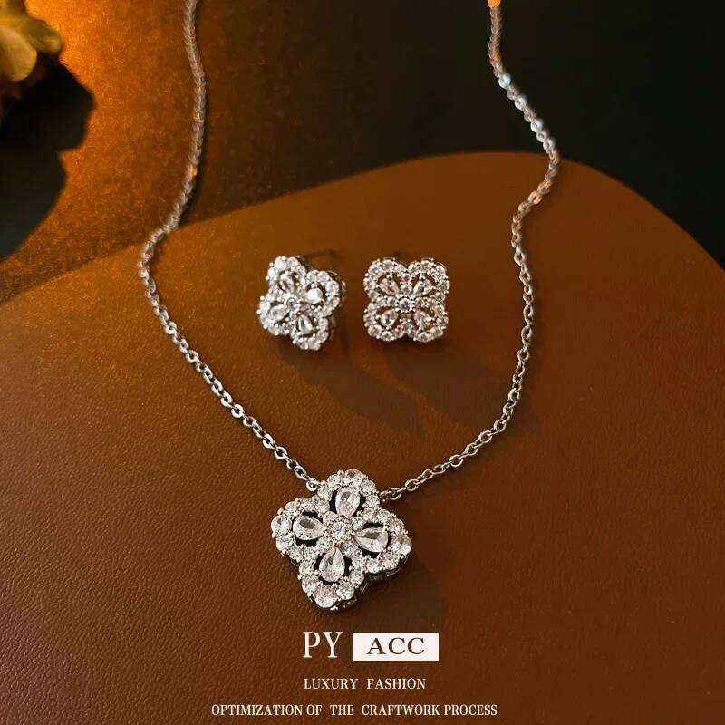 Fashionable Floral Zircon Grass Necklace Korean Sensation Clavicle Chain Unique Personality Jewelry Accessory H260312