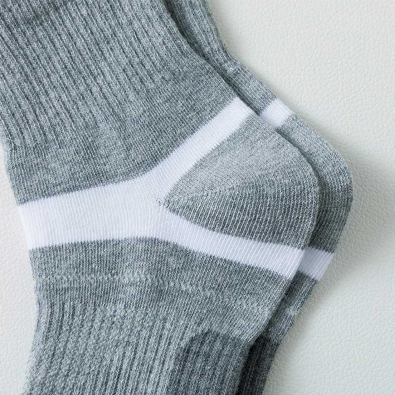 3 Pairs High Quality Men Socks Black Sports Socks Casual Soft Running Four Season Absorb Sweat Breathable Male Sock D260313