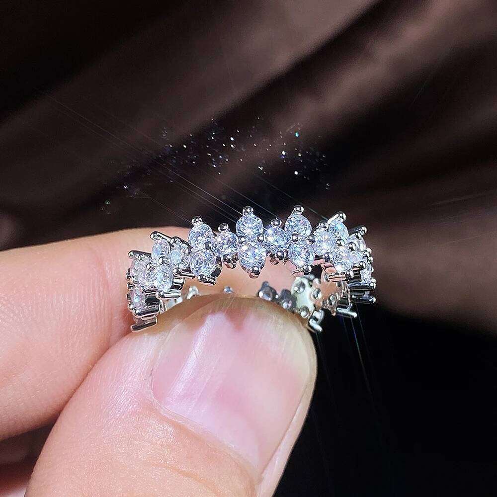 Huitan Fashion Women Micro Paved Big Round/Square/Oval CZ Promise Ring Wedding Jewelry Wifes Gift High Quality H260312