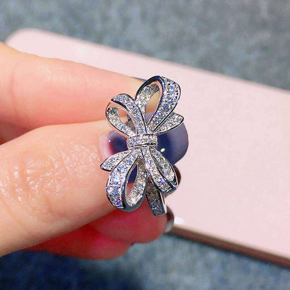 Huitan Romantic Bow Shape Cubic Zirconia Wedding Bands for Women Fancy Anniversary Gift Statement Rings Jewelry New H260312