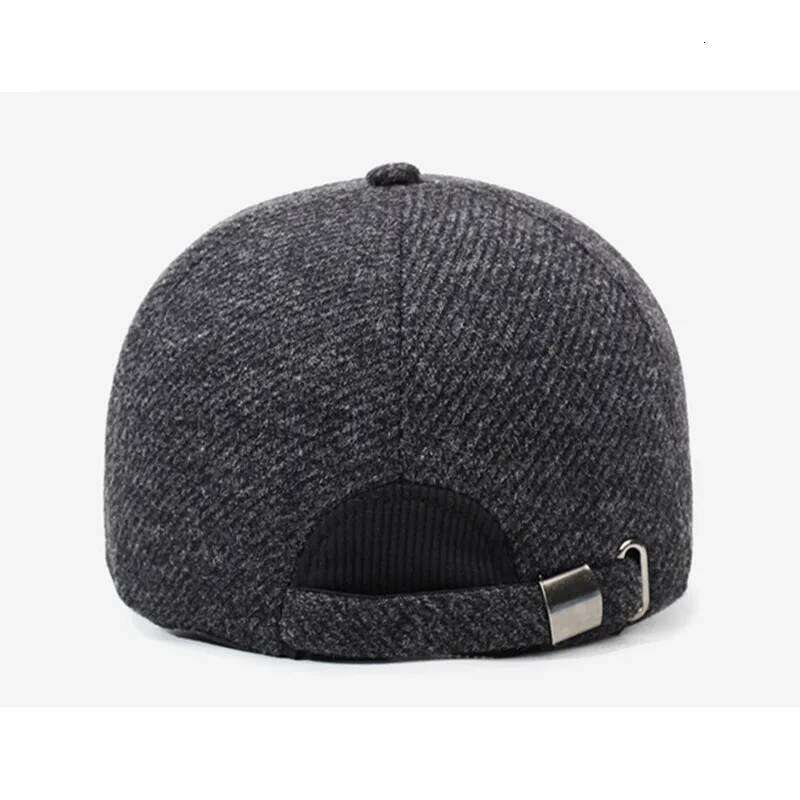 Snapback New Winter Fleece-lined Thickened Warm Baseball Caps For Men Windproof Coldproof Earmuffs Hats Cycling Riding Cap Z260314