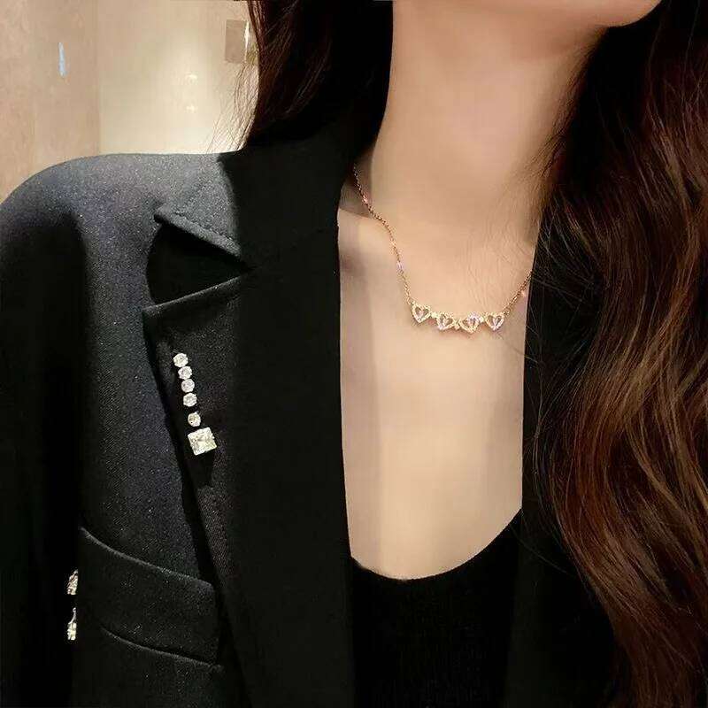 Shaped Cr Pendant Necklace for Women,Double Wear Magnet Heart Flower Pendant, Clavicle Chain Gifts H260312