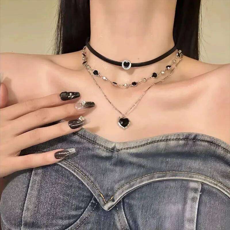 Punk Gothic Necklace Y2k Grunge Multilayer Black Heart Pendant Choker Clavicle Chain Women Girls Aesthetic Jewelry Accessories H260312