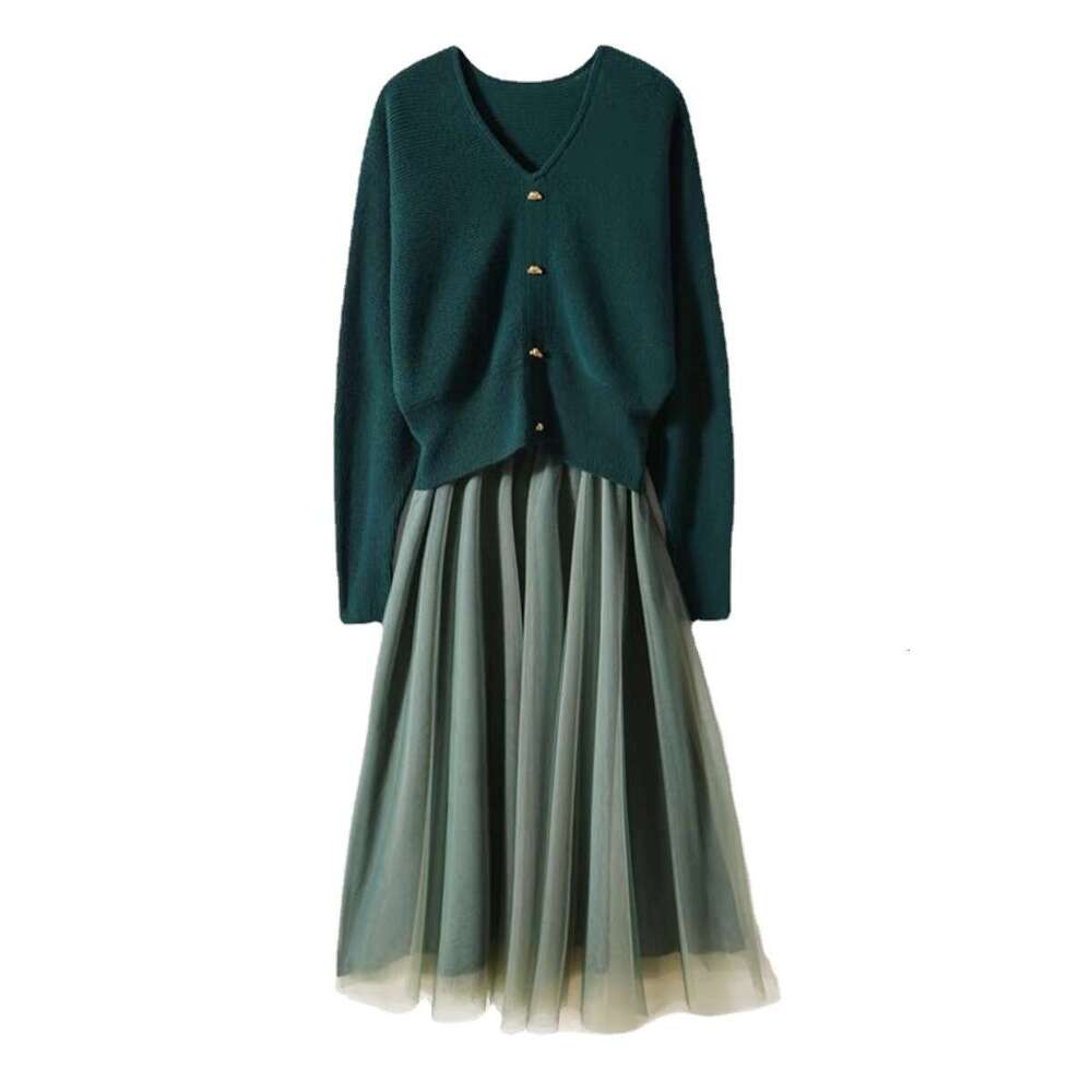 2026 Designer Sweet Mesh Strap Knitted Retro Top Elegant Mid length Skirt Rich Texture Luxury