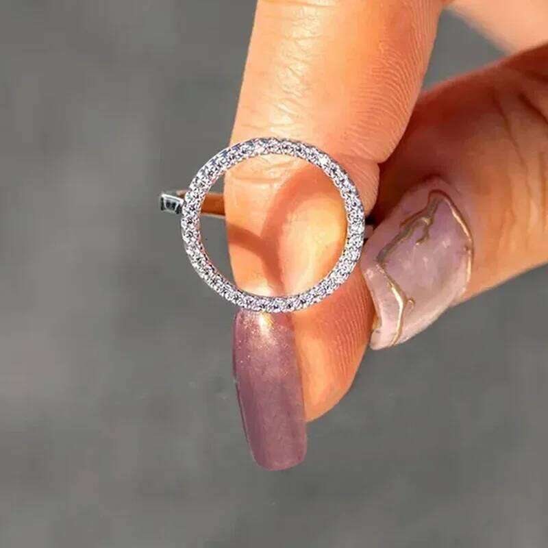 Huitan Trendy Circle Design Rings with Sparkling Cubic Zirconia Female Simple Stylish Finger Accessories Delicate Party Jewelry H260312