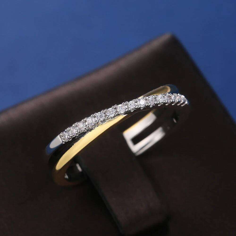 Huitan Classic Simple X Shape Cross Women CZ Stone Mix Metal Color High Quality Wedding Ring Daily Versatile Design H260312