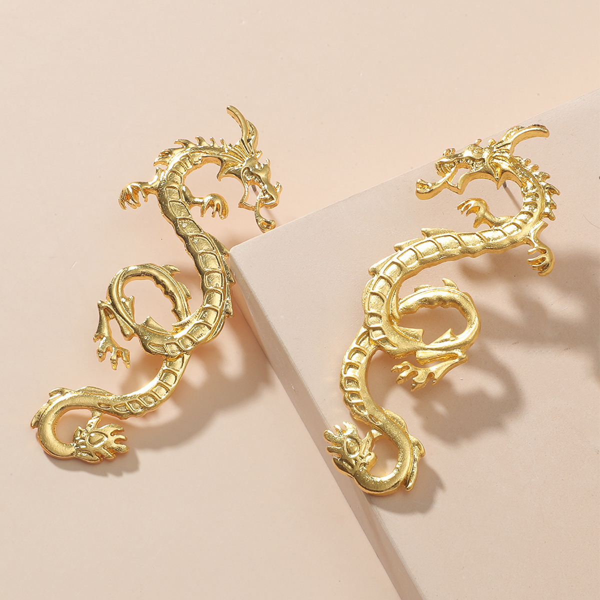 Free Shipping Ins Style Exaggerated Gold Dragon For Women, Elegant Alloy Animal Stud Earrings, Zodiac Year Earrings