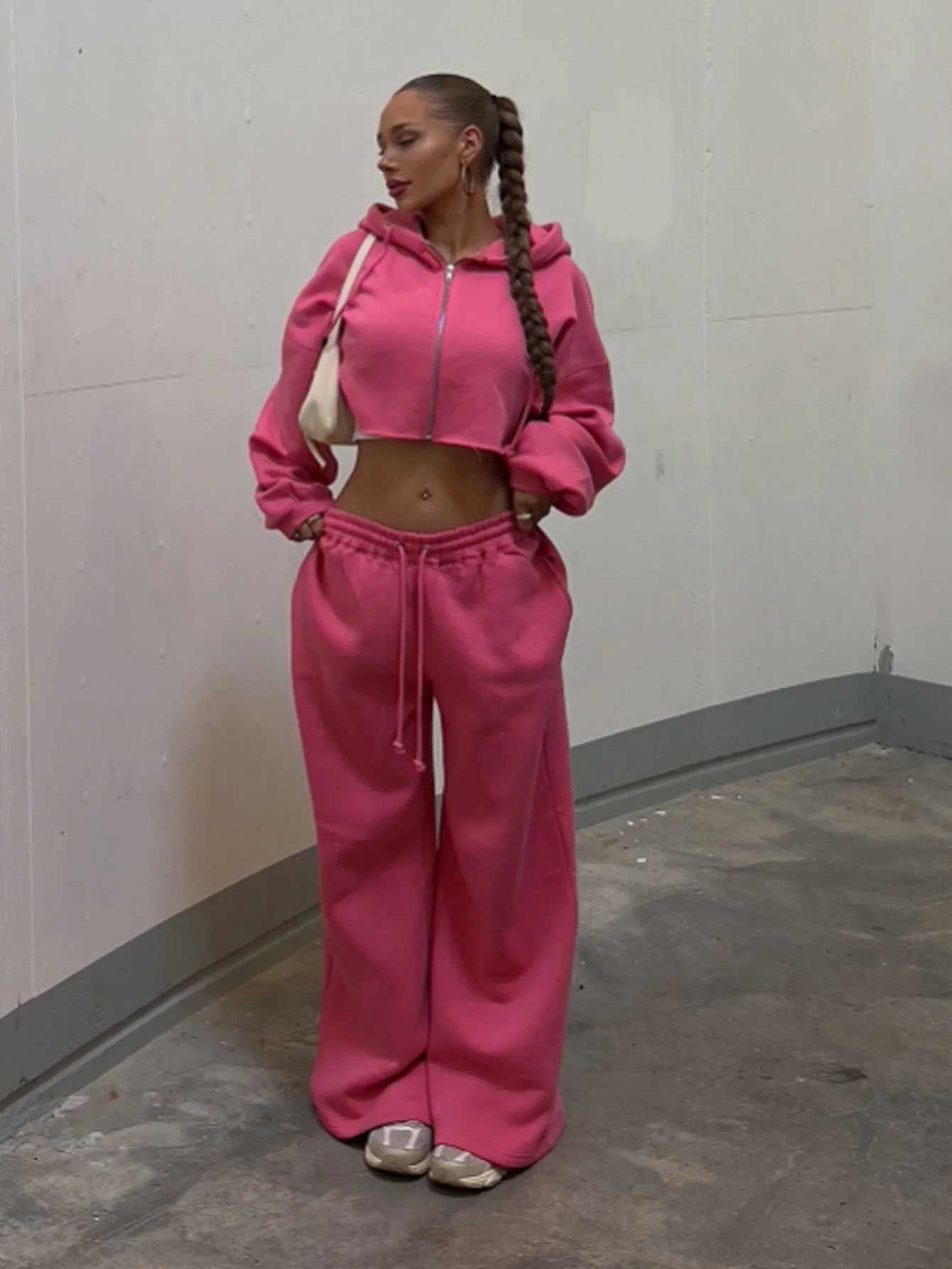 Women Hooded Zip-up Cropped Sweatshirt and Long Pants 2 Piece Sets 2025 Autumn Casual Hoodies Sweatpants Suit Tracksuits M260313