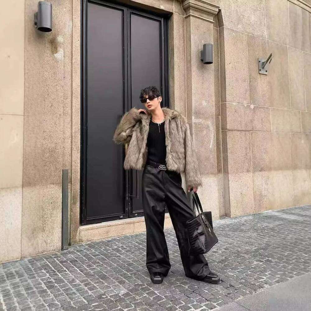 Faux Fur Jacket Men Short Coat 2025 Winter Thick Warm Open Stitch Outerwear Turn Down Collar Vintage Overcoat High Street Z260313
