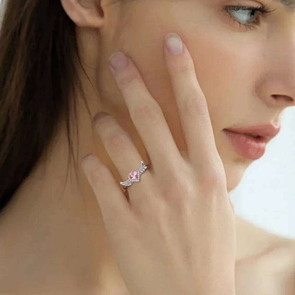 Chic Angel Wing Ring for Couple Pink Heart Cubic Zirconia Eternity Rings Romantic Forever Finger Jewelry Valentine Day Gift H260312
