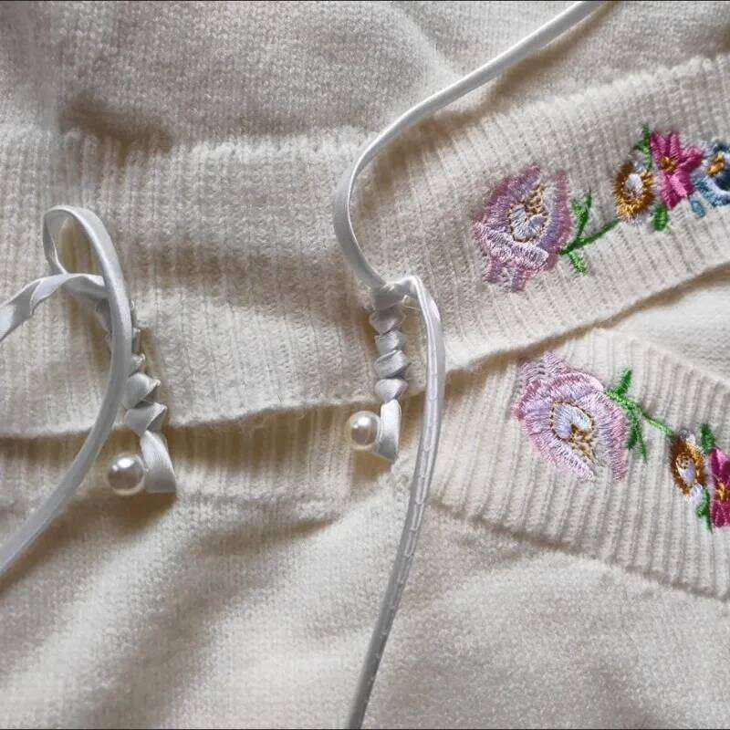 Cardigan Women V-neck New Chinese Style Ins Embroidery Design Trendy All-match Outwear Knitted Gentle Elegant Autumn Cozy Chic Z260313