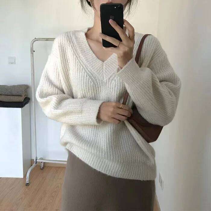 AOSSVIAO 2025 Vintage Knitted Sweater Long Sleeve V-neck Korea Style Autumn Winter Knitwear Pullovers Women Jumper Chic Tops Z260314